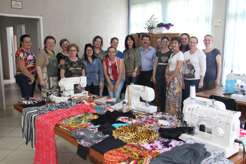 Secretaria da Mulher desenvolveu Curso de Corte e Costura